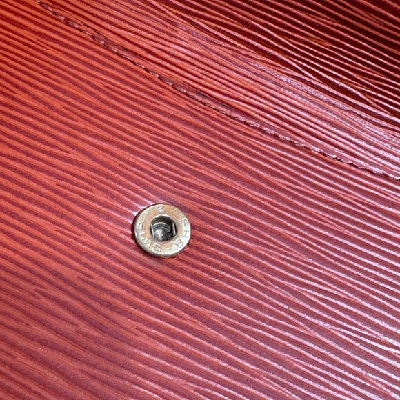 Authentic LOUIS VUITTON cognac epi leather pouch clutch with certificate - Picture 6 of 14